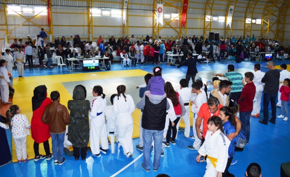 Çubuk’ta ilk defa Judo Şampiyonası yapıldı